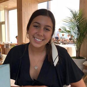 Meet your Posher, Janel